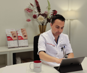 Dr. Arda Göçeroglu consult VandenBroecke Kliniek